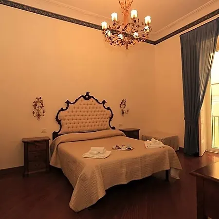 Pensión Maison D'art 4*