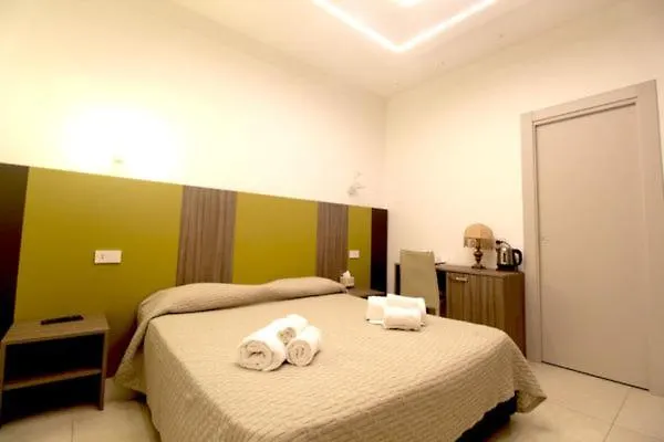 게스트하우스 Maison D'art 4*